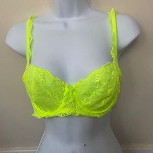 34d Neon yellow/green lace Victoria secret bra